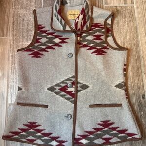 Upcountry by du Monde Southwestern Blanket Vest in Maroon and Gray.  E/VGUC